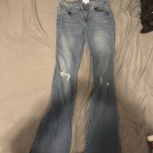 Kendall and Kylie fared low rise distressed jeans y2k